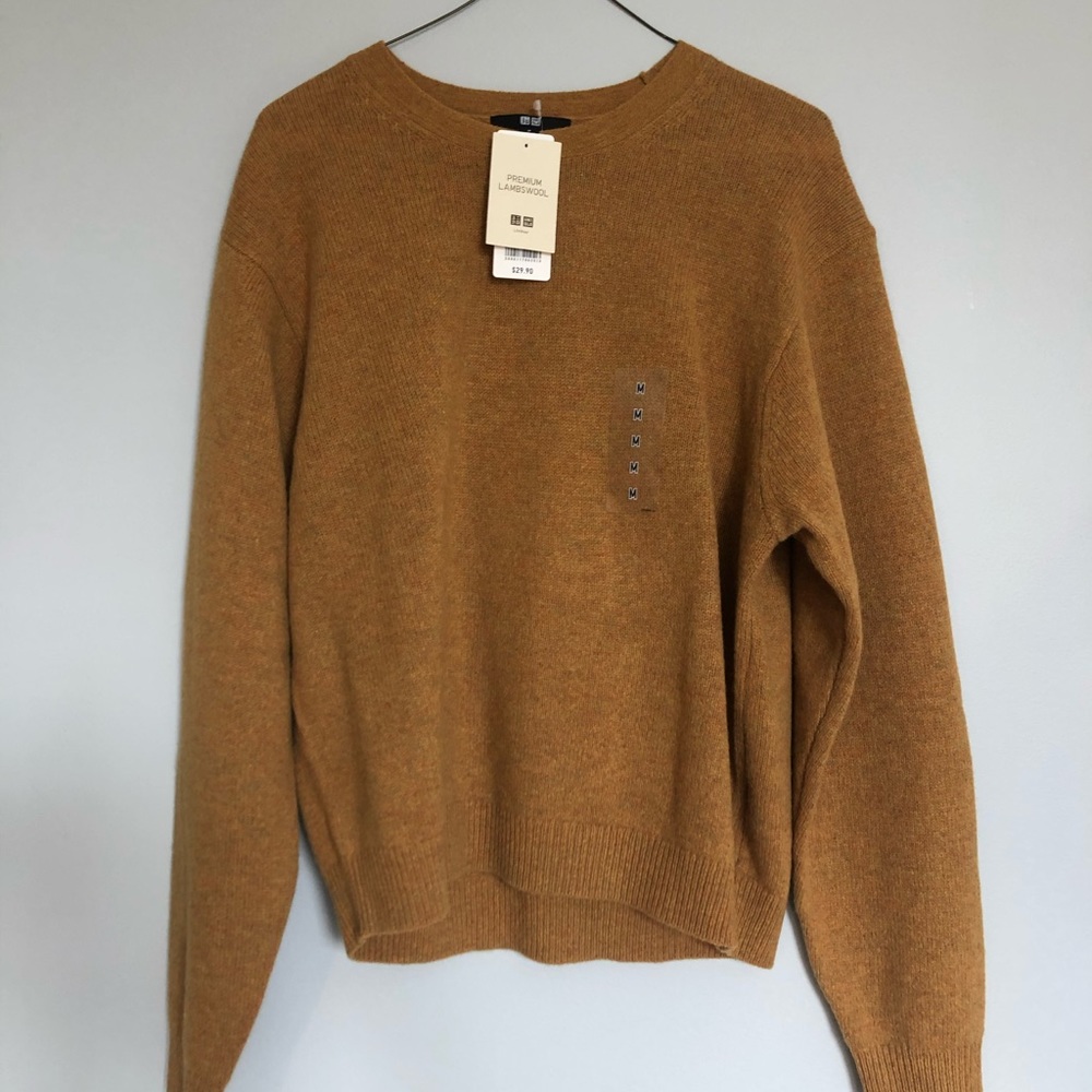 NWT Uniqlo Premium Lambswool Crew Neck Sweater